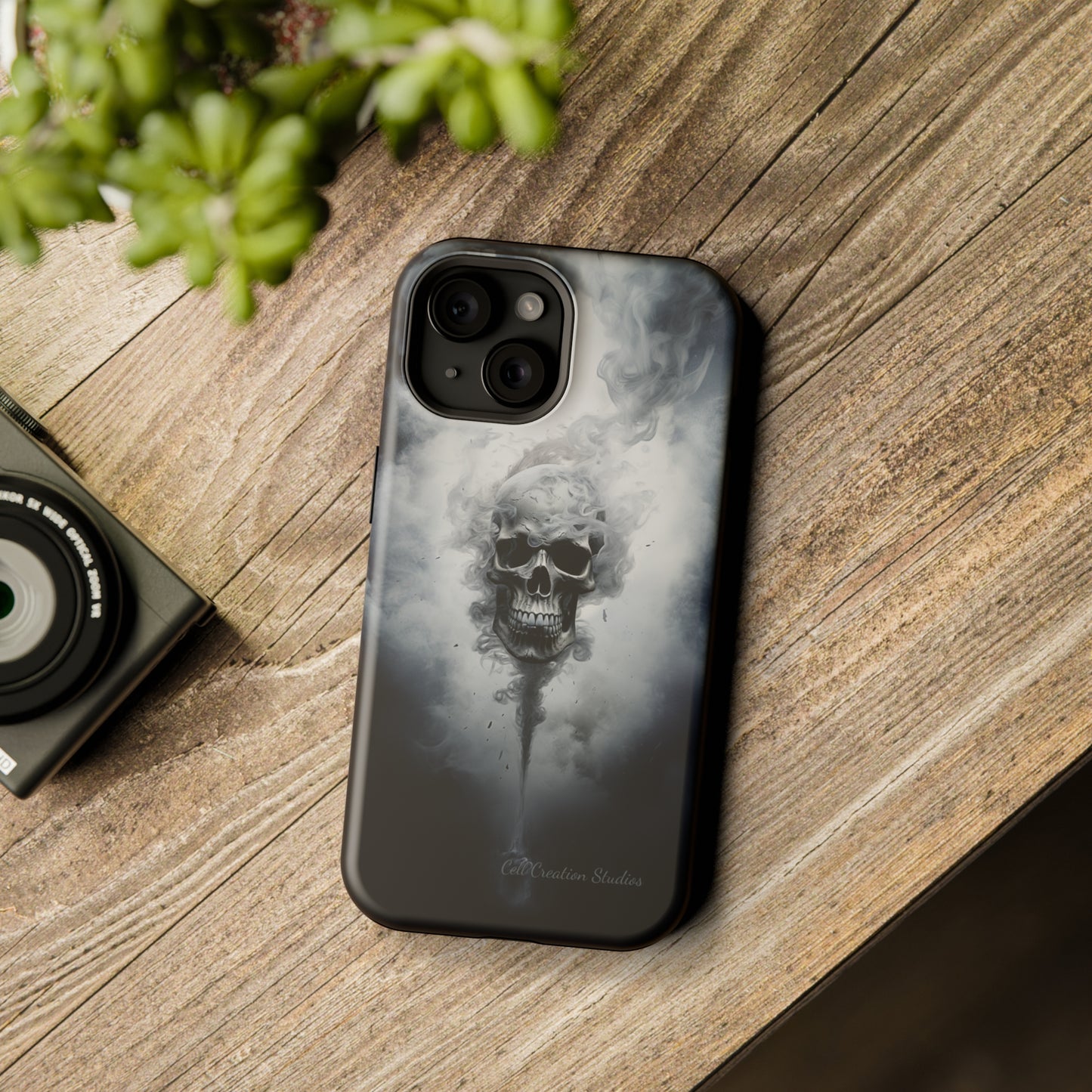 "Mystic Smoke Skull" -MagSafe Tough iPhone Cases